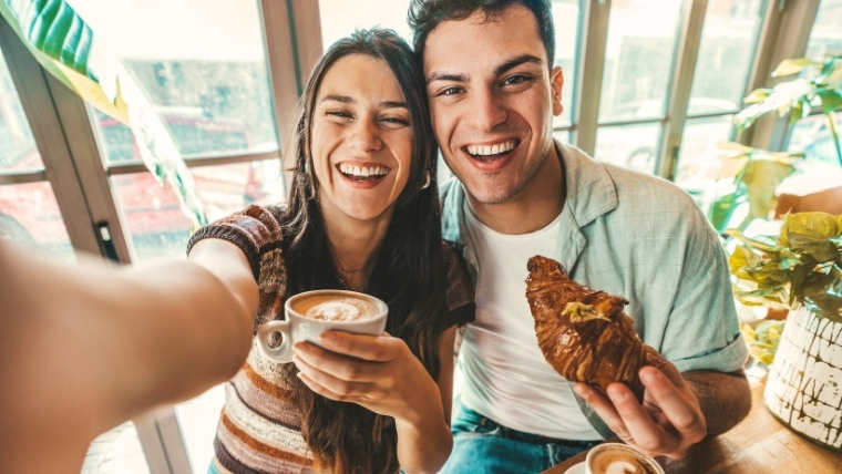 Anxiety and Dating: 10 Expert Tips to Stay Calm When Navigating the Dating World
